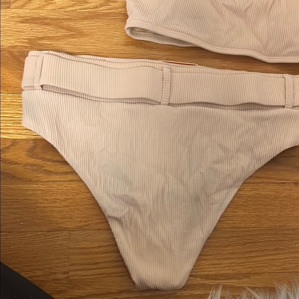 Soft Pink Ribbed Bikini Set - Picture 5 of 6
